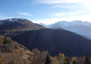 APARTMENT ALPE D'HUEZ IN SIERRA NEIGHBORHOOD