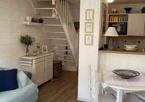 Charming Cottage Near Port Guillaume, 2 Bedrooms, Private Garden, Close to Beach