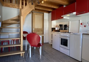 Charming Stone House for 2 in Etel - Close to Beaches, Shops, and Nautical Sports