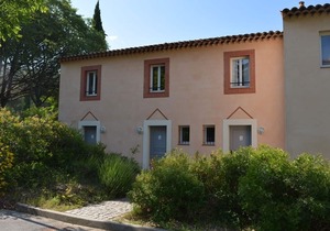 Duplex 3 Rooms 6 Guests with Terrace and Parking in Grospierres