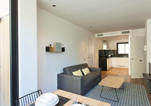NEW APARTMENT VERY CLOSE TO THE CENTER IN GRÀCIA WITH OPTION FOR PARKING FOR 4