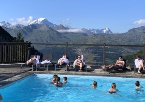 Ski in Ski out apartment for 4 people in 5 star residences