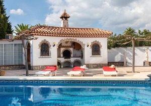 Villa Rustical Mont Roig by Interhome