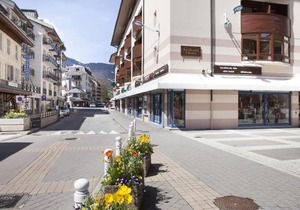 Wifi, 50m from resort center, 4th floor, balcony, parking, tv, ski locker, 26m², Brides Les Bains
