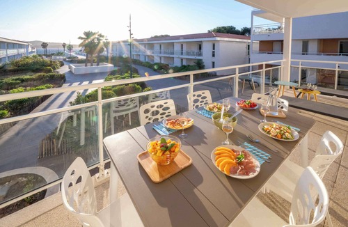 Saint-Mandrier-sur-Mer Condo | À 20m de la plage ! 2 piscines et sauna sur place