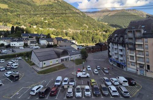 Cauterets Apartment | À deux pas des télécabines, appartement confortable avec parking et 2 chambres - FR-1-812-26