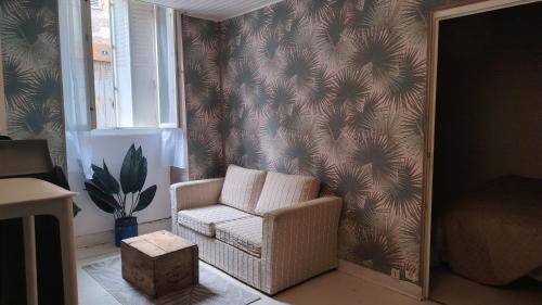 Chateaumeillant Apartment | À louer Charmant T2 en rez-de-chaussée à Châteaumeillant