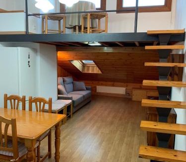 Cerler Apartment | Ático en Cerler con vistas a las montañas