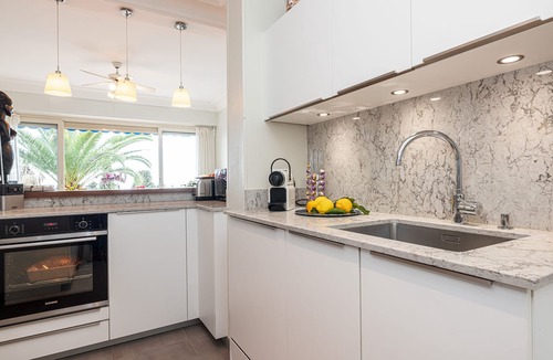 Menton Apartment | Élégant Appartement Avec vue sur mer