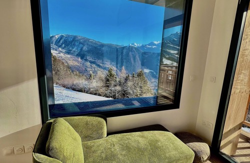 Doucy-Combelouviere Ski Chalet | Évasion Alpine: ski chalet for 12-14 people