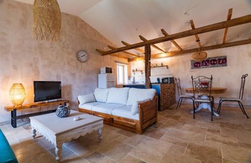 La Roche-sur-Grane House | Ô Fil De La Source