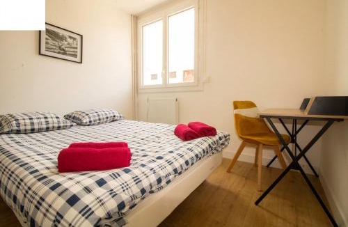 Lemasson Apartment | 005- Appartement 6 chambres, Tramway, Parking,Clim
