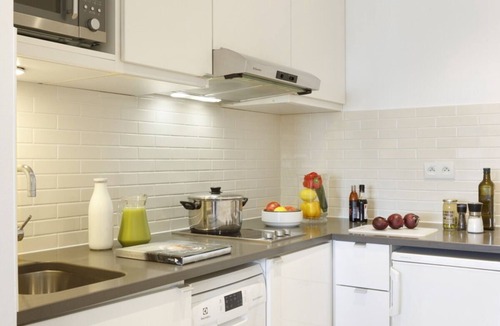 Montparnasse Apartment | 1 Bedroom Apartment With Aircon In Montparnasse
