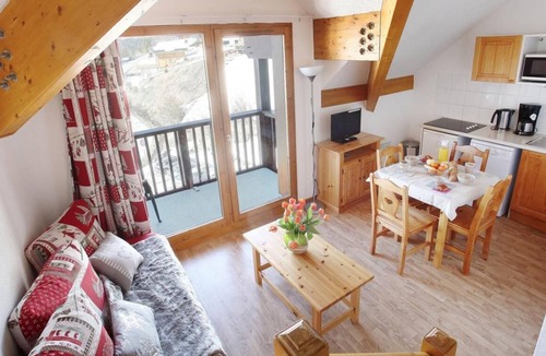 Montgellafrey Apartment | 100m from ski lifts, parking, tv, ski locker, 25m², Saint-François Longchamp