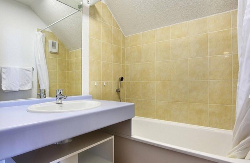 Montgellafrey Apartment | 100m from ski lifts, parking, tv, ski locker, 25m², Saint-François Longchamp