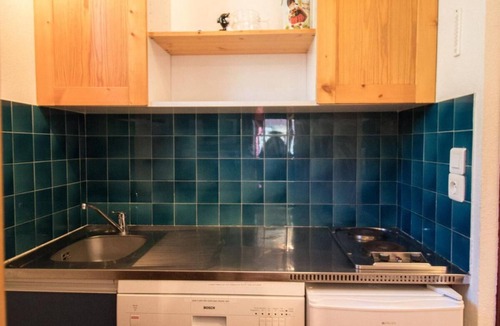 Val Cenis Apartment | 100m from resort center, 3rd floor, view mountain, balcony, tv, ski locker, 33m², Val Cenis