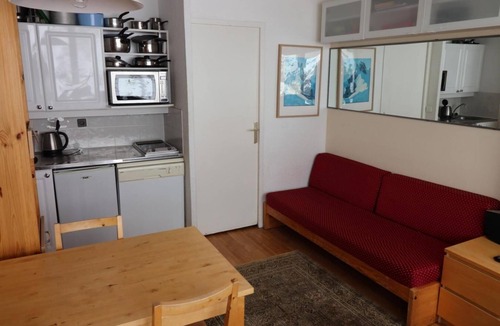 Le Lavachet Apartment | 100m from resort center, 2nd floor, view lake, balcony, tv, ski locker, 21m², Tignes
