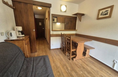 Tignes Apartment | 100m from resort center, 1st floor, balcony, 21m², Tignes