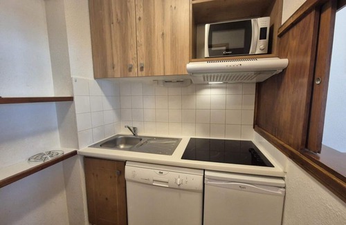 Tignes Apartment | 100m from resort center, 3rd floor, view mountain, balcony, 22m², Tignes
