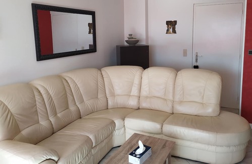 Les Albres Apartment | 100m2 BALCONY TERRACE GARDEN BARBECUE( MOTOR HOME GARAGE 80m2)