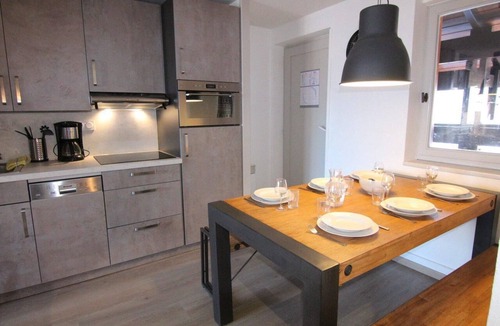 Jeux Apartment | 10m from resort center, 12nd floor, balcony, tv, 45m², Alpe d'Huez
