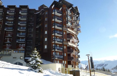 Jeux Apartment | 10m from resort center, 12nd floor, balcony, tv, 45m², Alpe d'Huez