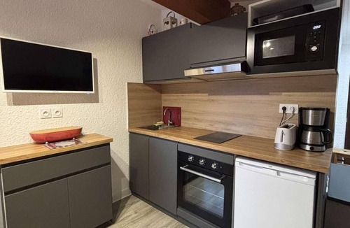 Jeux Apartment | 10m from resort center, 6th floor, tv, ski locker, 27m², Alpe d'Huez