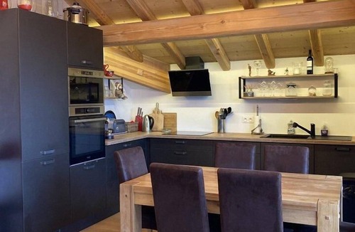 Cognet Apartment | 10m from resort center, 3rd floor, view open, balcony, tv, 60m², Alpe d'Huez
