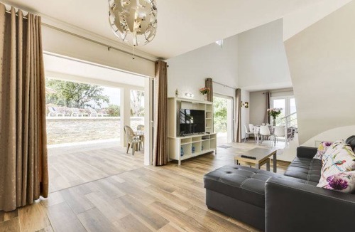 Cogolin House | 120 m² House ∙ 4 bedrooms ∙ 8 guests