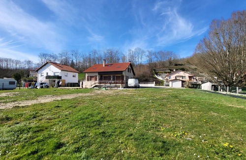 Saint-Laurent-de-Neste House | 13 person family house with large dining table, garden and swimming pool