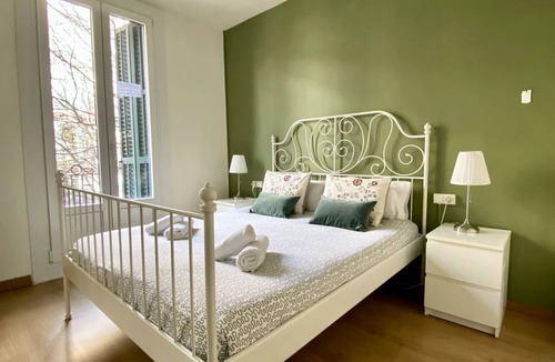 Sant Antoni Apartment | 140 m² Apartment ∙ 4 bedrooms ∙ 8 guests