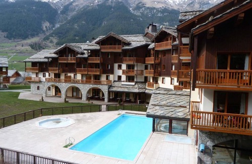 Val Cenis Apartment | 150m from shops, 3rd floor, fitness, swimming pool, balcony, tv, ski locker, 38m², Val Cenis