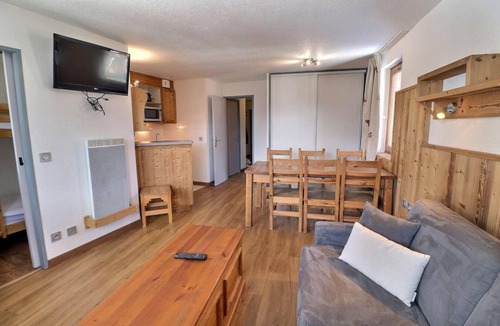 La Perriere Apartment | 150m from resort center, 2nd floor, balcony, ski locker, 41m², La Tania