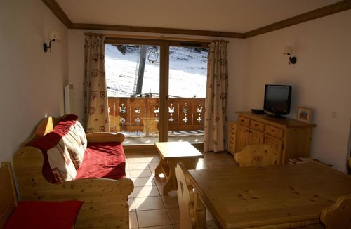 Prapoutel Apartment | 150m from resort center, terrace, balcony, parking, ski locker, 35m², Les 7 Laux
