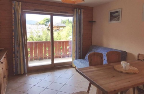 Meribel Village Apartment | 150m from shops, 1st floor, balcony, tv, 32m², Méribel