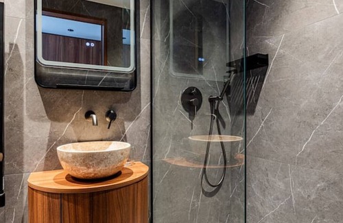 Quartier Sainte-Avoye Apartment | 151. Luxury suite-Etienne Marcel-Châtelet-Paris 3