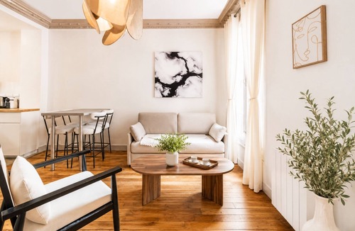 Clignancourt Apartment | 1518 Trétaigne