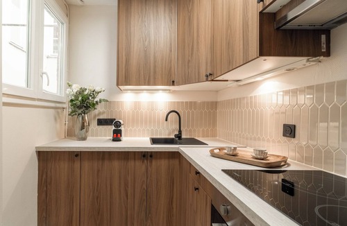 Saint-Thomas-d'Aquin Apartment | 1523 Verneuil