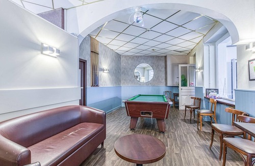 Lacroix-Barrez House | 17 bedroom accommodation in Lacroix-Barrez
