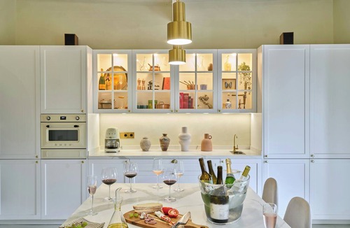 Torrelles de Foix House | 18th-century house with pool in Penedès vineyards