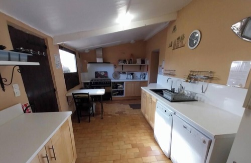 Rogues House | 19-person gîte