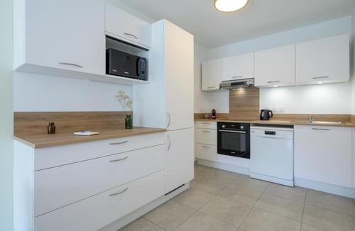 Brignais Apartment | 19BrignaisterrasseGarageEurexpo