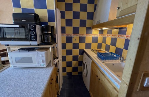Les Menuires Apartment | 19m² Studio for 3 with south-facing balcony, Les Menuires