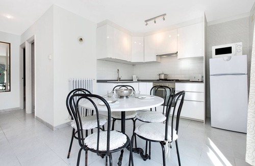 Llafranc Apartment | 1ANC 14B - Basic 1 bedroom apartment located very close to the beach of Llafranc
