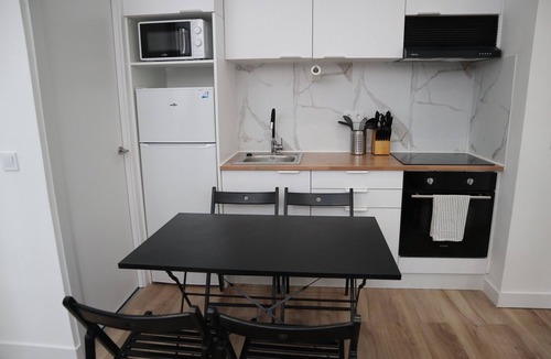 Ventas Apartment | 2-bedroom apartment in enjoyable Madrid with WiFi, AC B2
