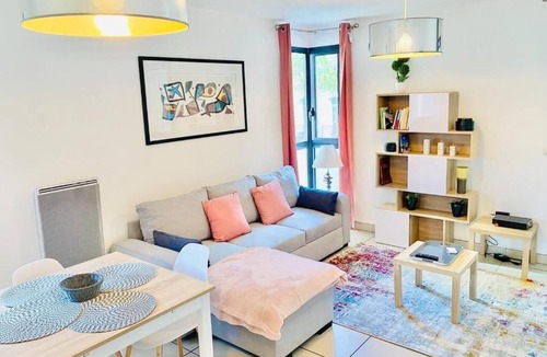 La Gare Apartment | 2-BEDROOM CITY CENTER APARTMENT FULLY EQUIPPED BALCONY ELEVATOR PRIVATE PARKING