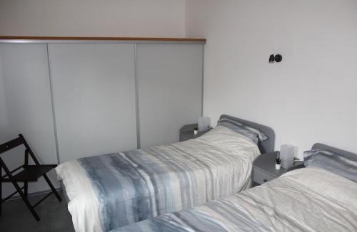 Olonzac House | 2 bedroom home with shared pool in lovely market town of Olonzac in wine region