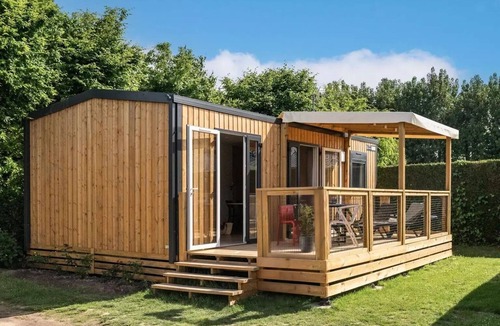Leyme House | 2-Bedroom Mobile Home for 6 People