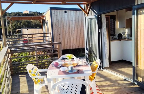 Calvisson House | 2-Bedroom Mobile Home - Premium (4–5 people) - 4 people included in the rate