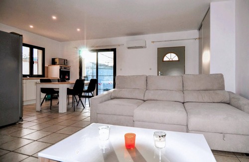Pont-Saint-Esprit House | 2 bedroom nice home in Pont Saint Esprit
